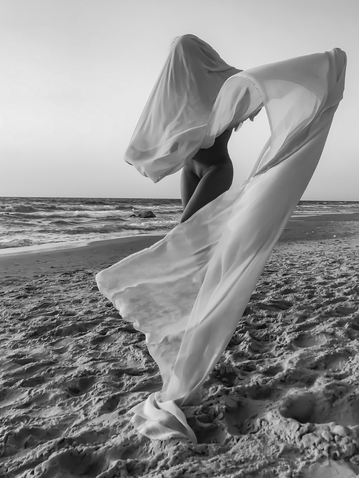 The Shape of Wind — תמונה לסלון וצילום אמנותי ישראלי מאת ערן ירושלמי
