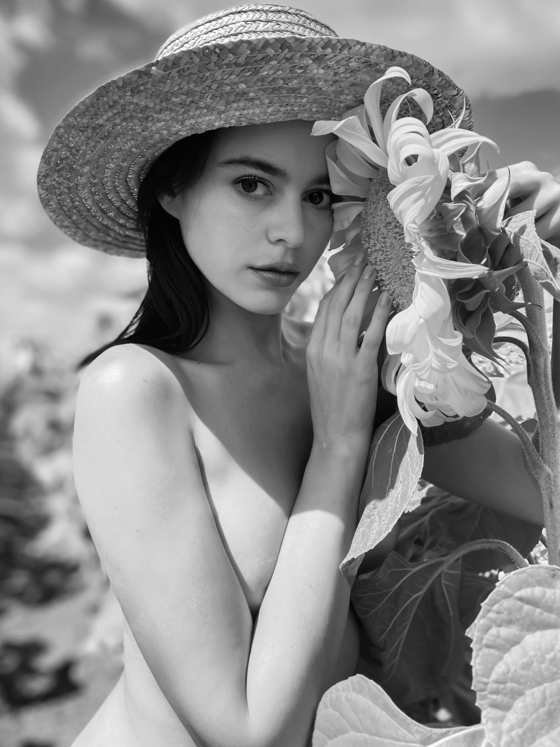 The Flower Knows Her Name — fine art photography by Eran Yerushalmi, CHIEF