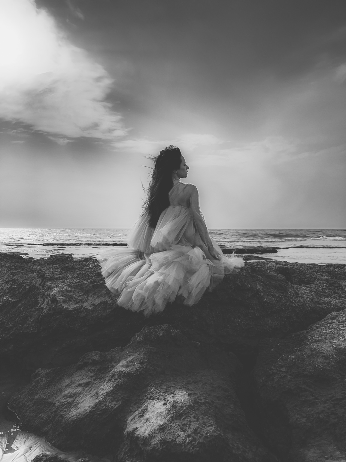 The Bride of No One — תמונה לסלון וצילום אמנותי ישראלי מאת ערן ירושלמי