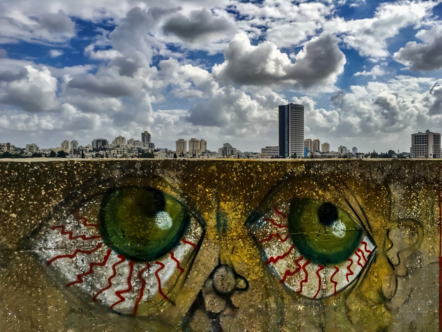 The City Never Knew It Was Being Watched — יצירת צילום אמנותי מאת ערן ירושלמי, ערן צ׳יף (CHIEF)
